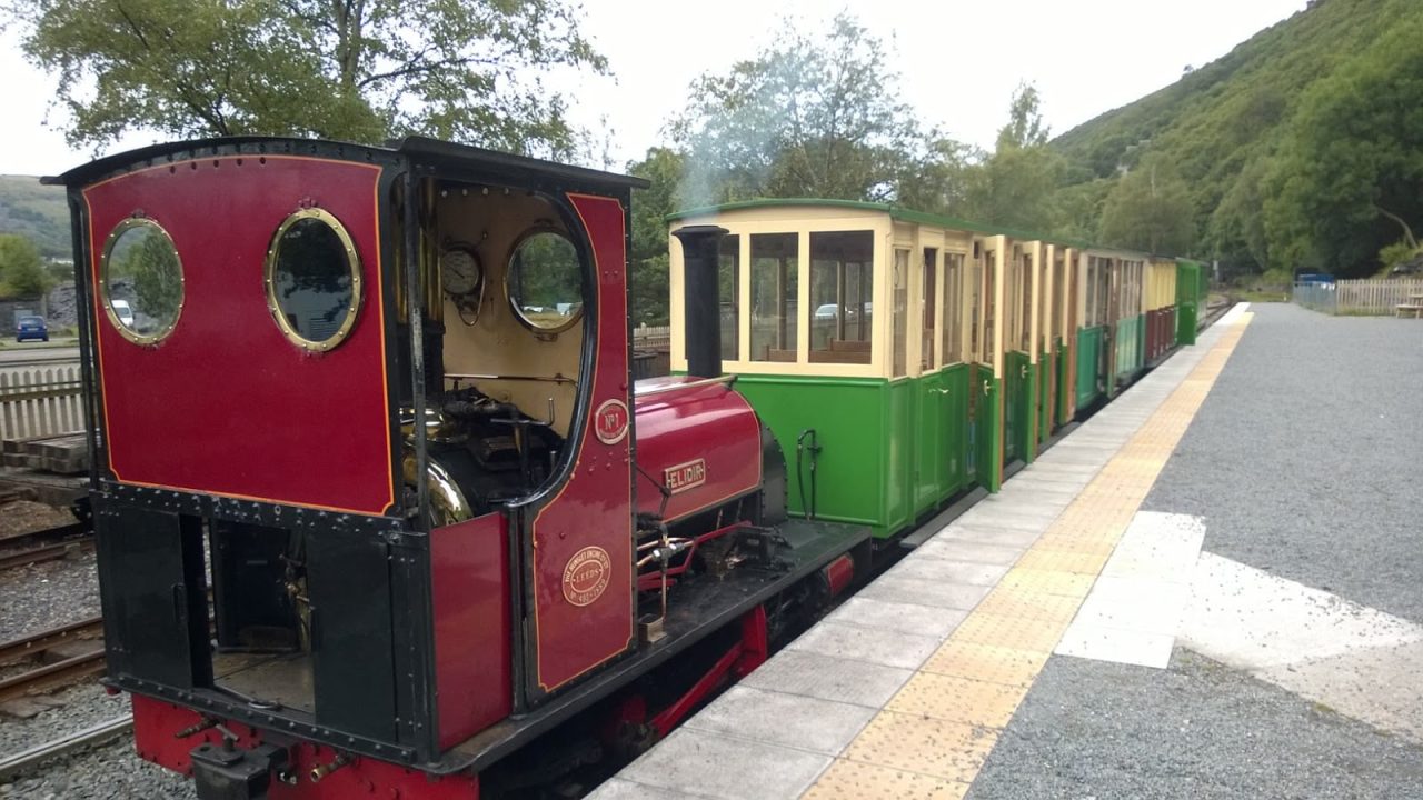 Elidir at Gilfach Ddu