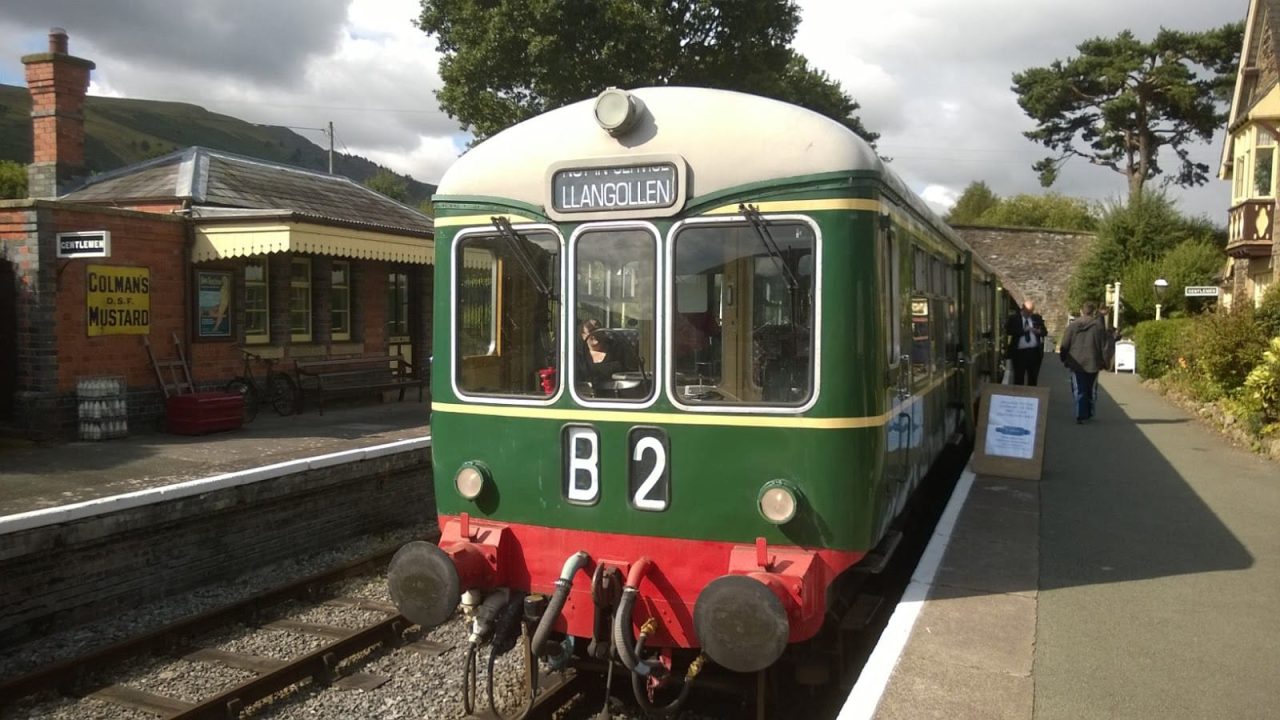 DMU Class 109 at Carrog