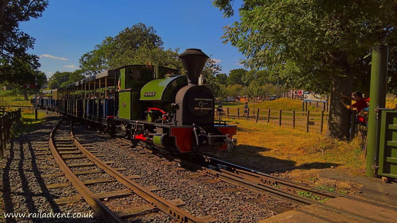 Excelsior arriving into Whipsnade Station at the ZSL Whipsnade Zoo