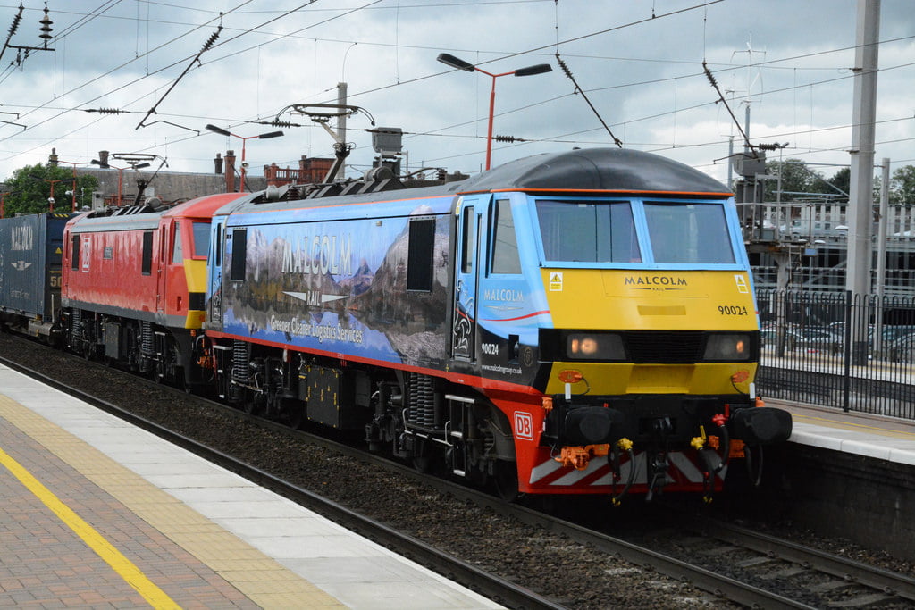 DB Cargo Rail and Malcolm Logistics Class 90/0's, 90024 & 90019 "Multimodal"