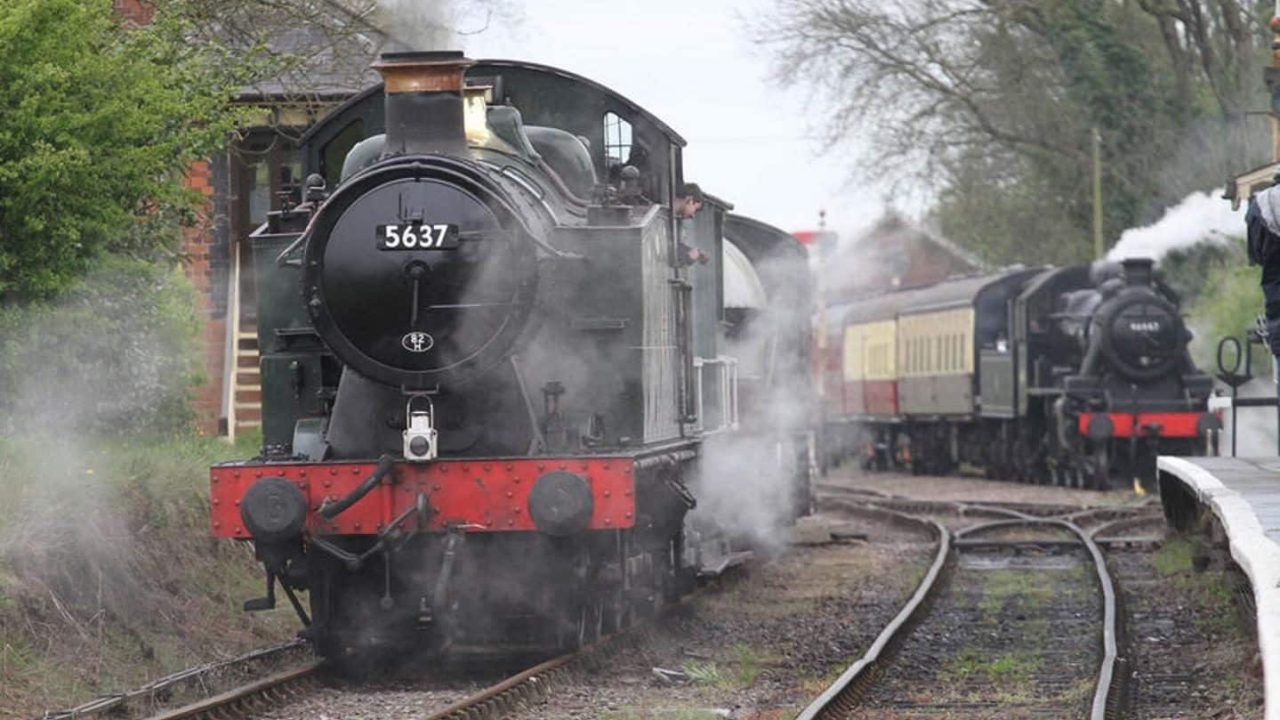 5637 and 46447 // Credit East Somerset Railway