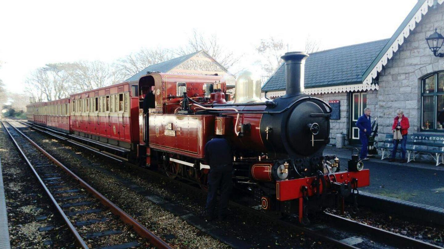 No.12 "Hutchinson" // Credit Isle of Man Steam Railway Supporters Association