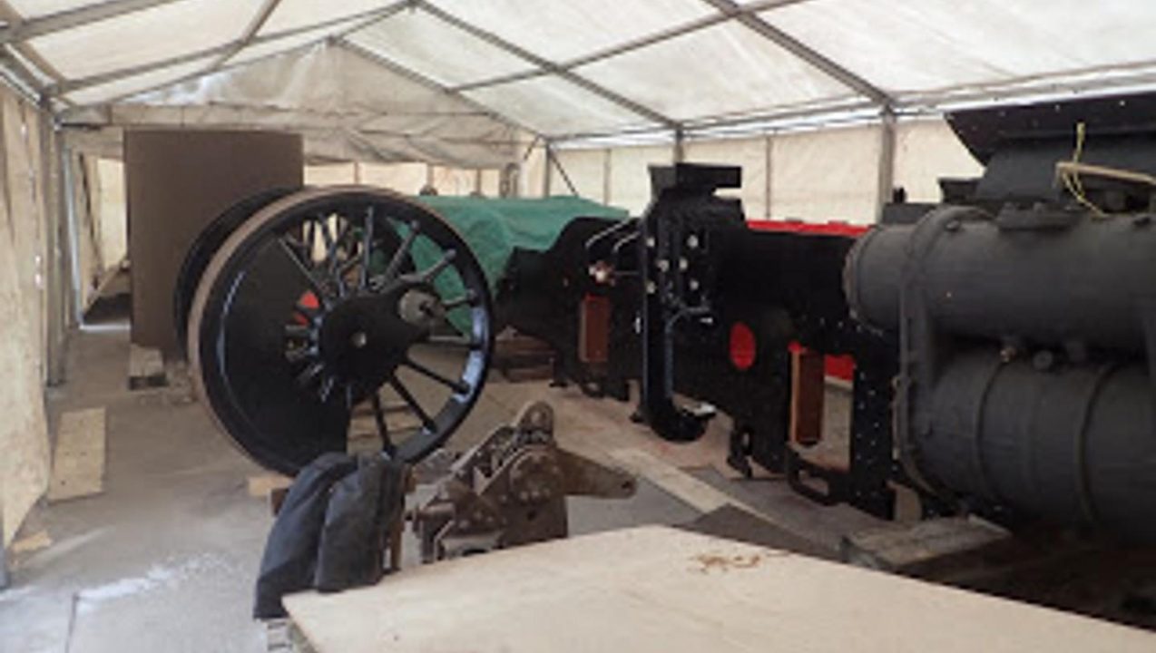 Components of 76077 // Credit Gloucestershire Warwickshire Railway Steam