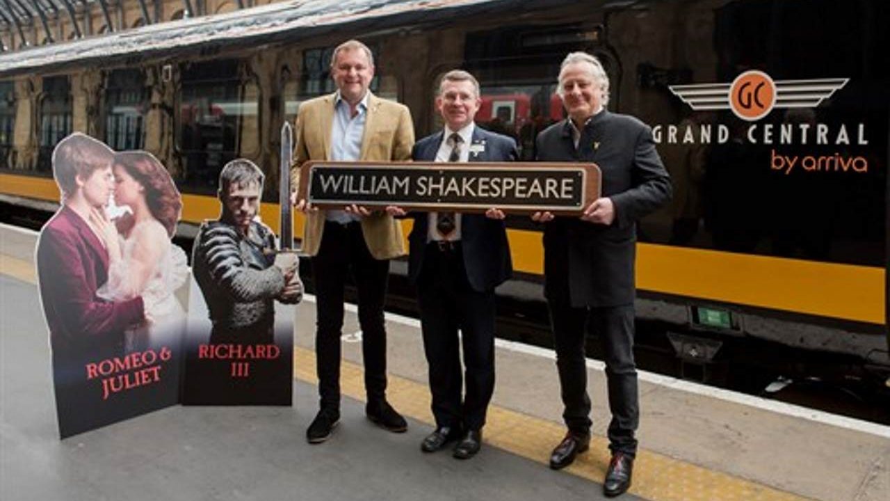 Grand Central unveil William Shakespeare train