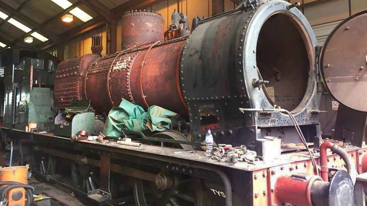 steam locomotive 3650 at the Didcot Railway Centre