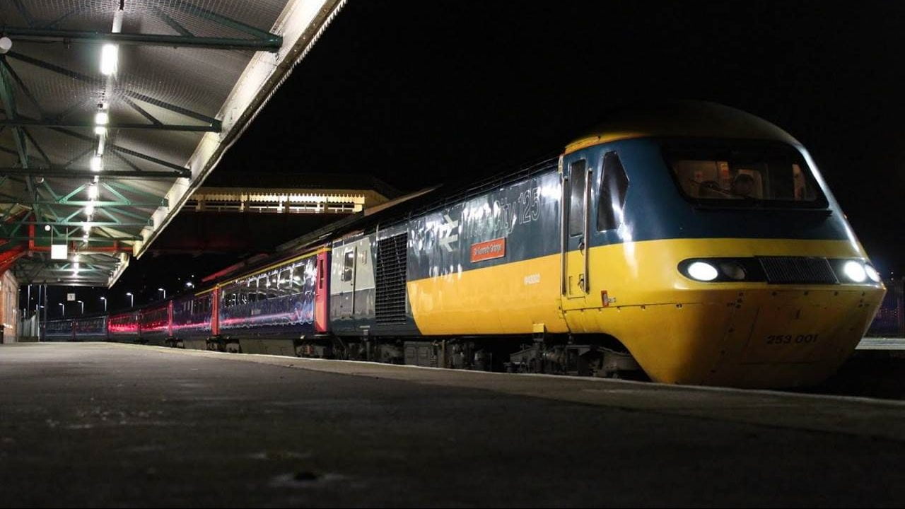 43001 at Penzance