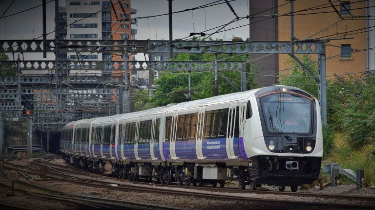 Elizabeth line train