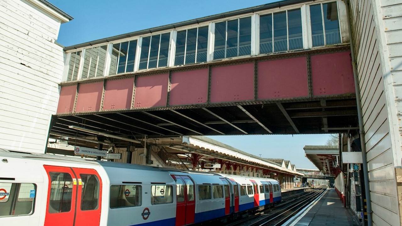 Warwickshire and Hertfordshire trains disrupted due to gas leak