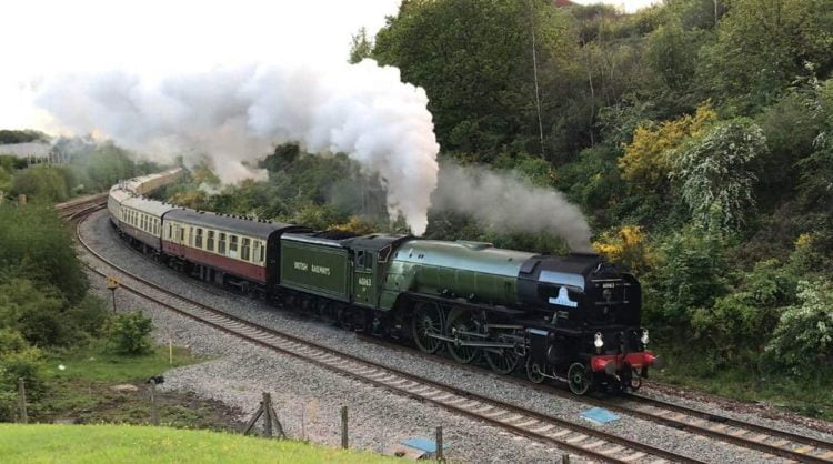 Booking available for special trains with steam locomotives Tornado and ...