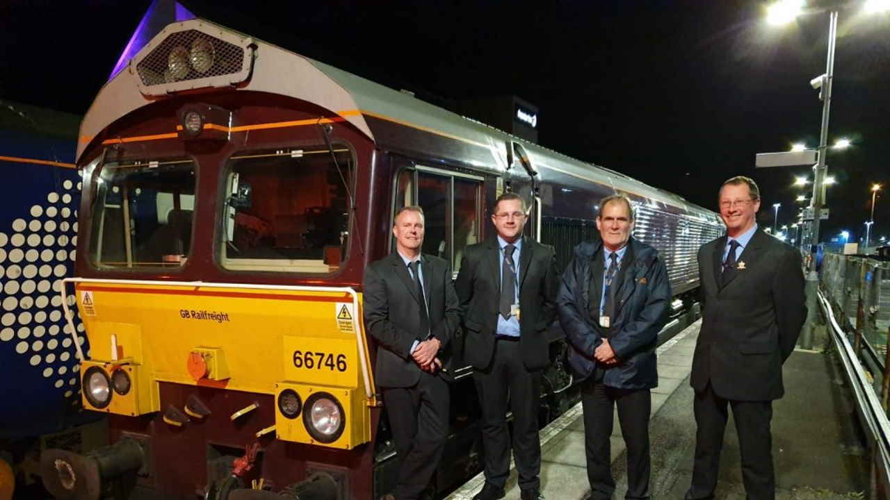 Class 66 into Oban