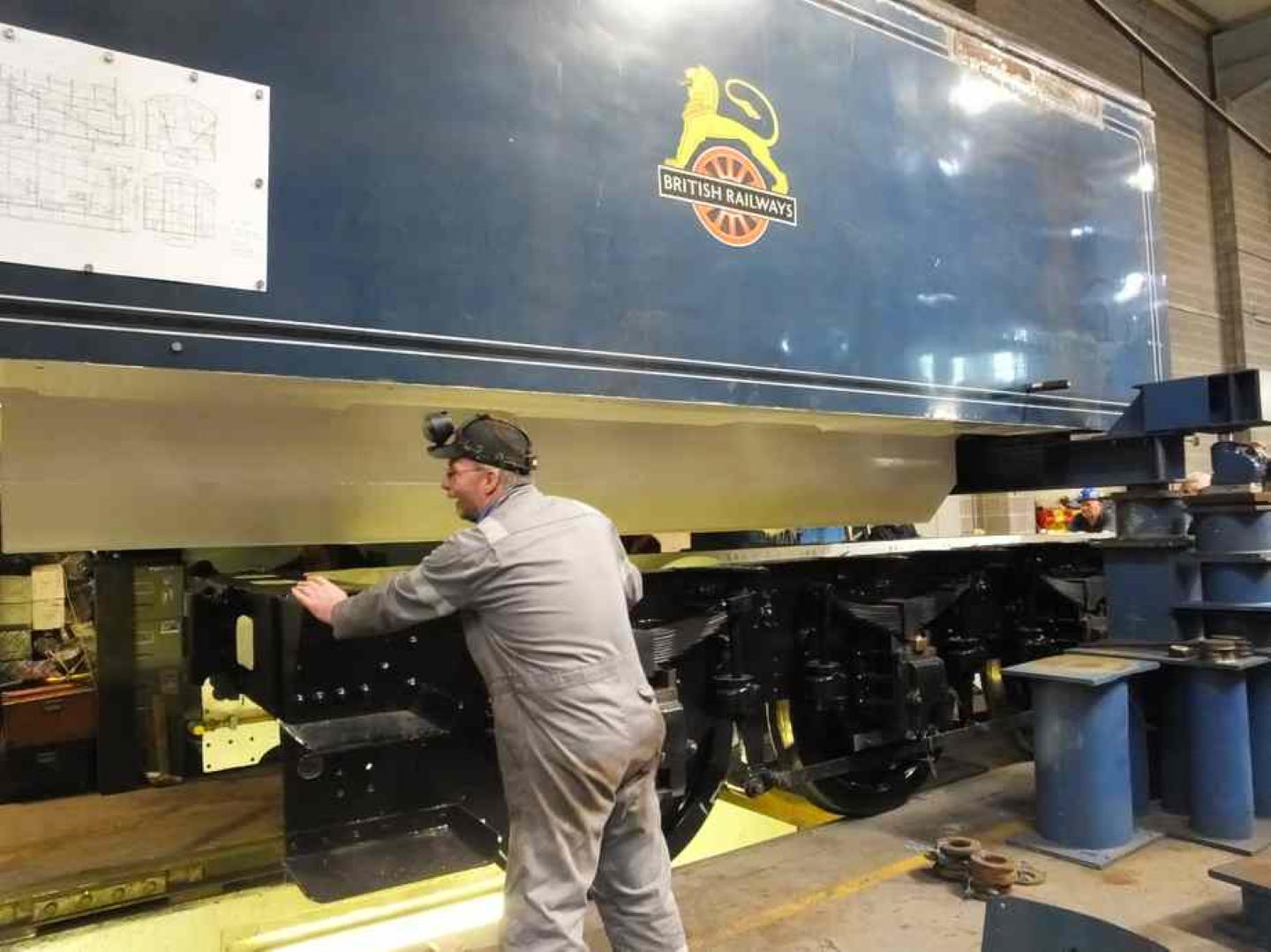 Tender Tank Lifted // Credit The Sir Nigel Gresley Locomotive Trust Ltd