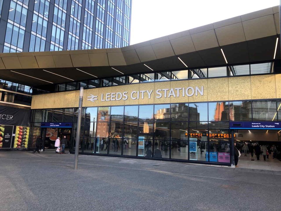 leeds railway station