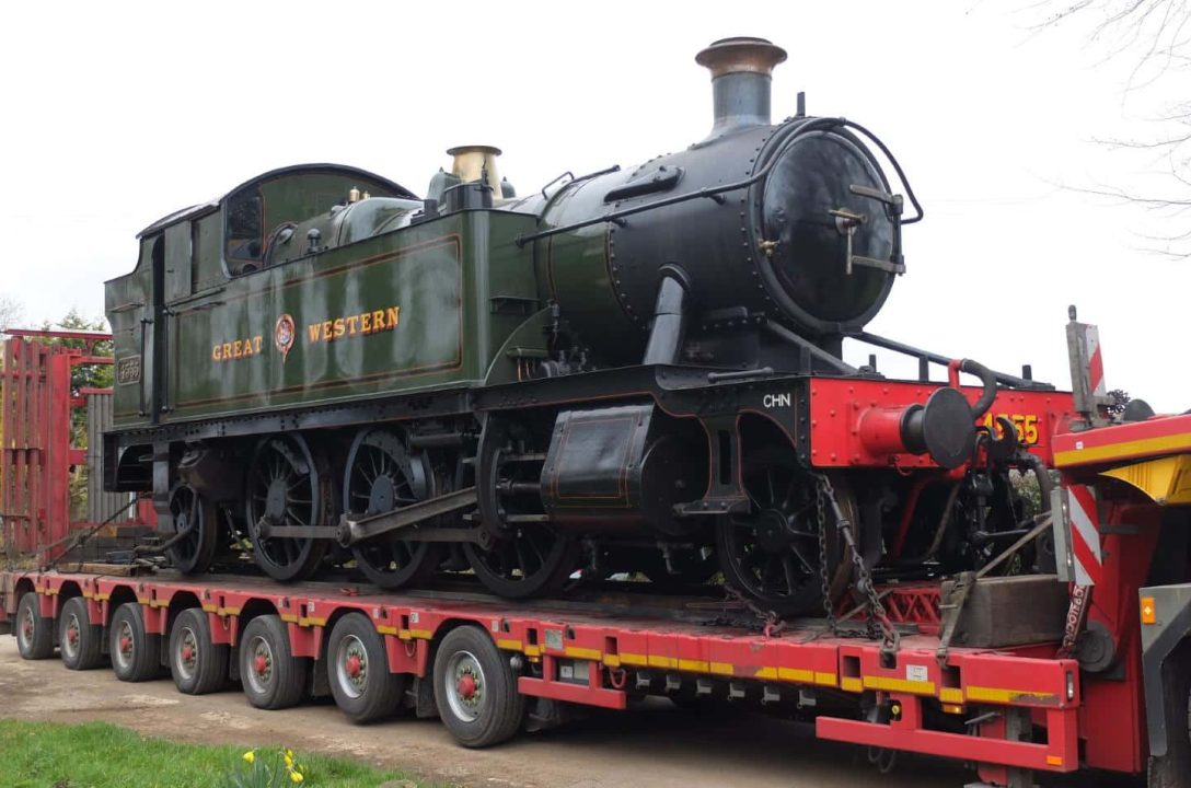 4555 Arriving at the East Somerset Railway // Credit ESR