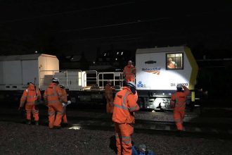 London Euston overhead wire repairs: passengers warned to check before travelling