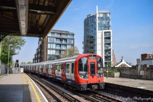 London Underground gets grant to continue trains during coronavirus crisis