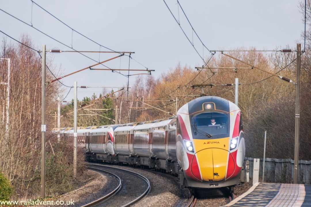 LNER Azuma at Outwood