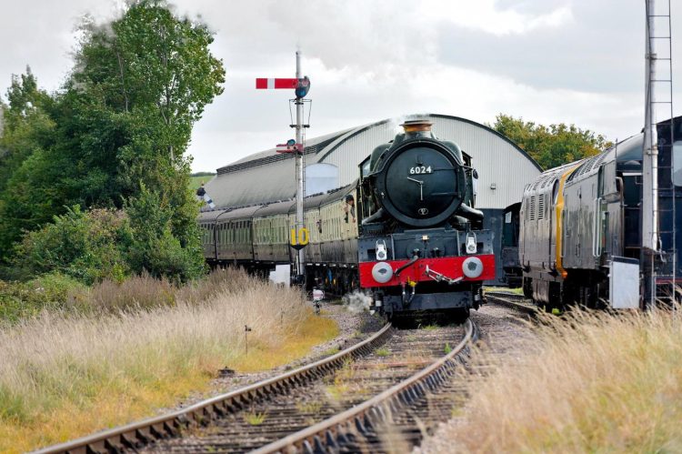 6024 King Edward I at Williton, WSR // Credit 6024 King Edward I FB Page