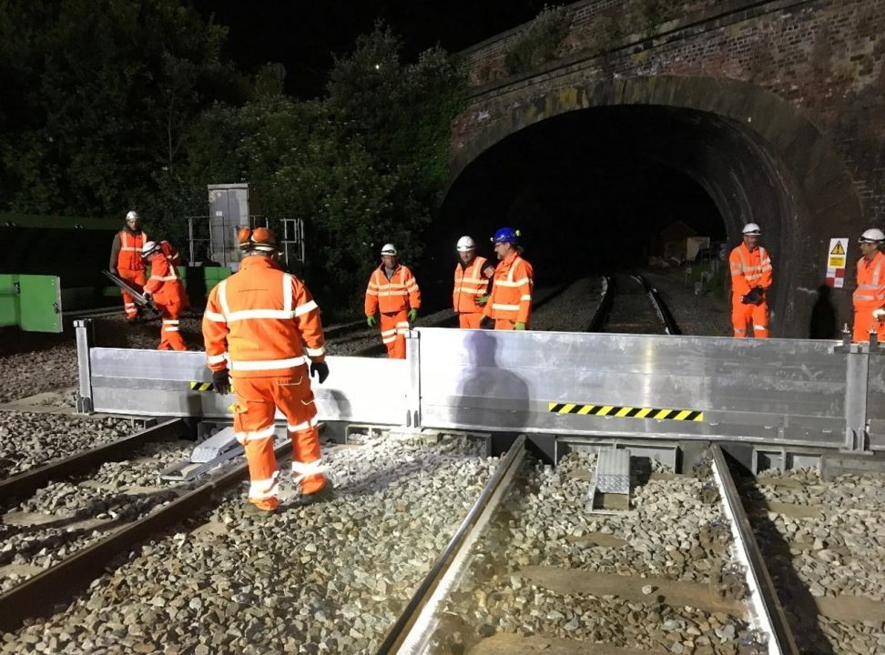 Cowley Bridge flood defence installation