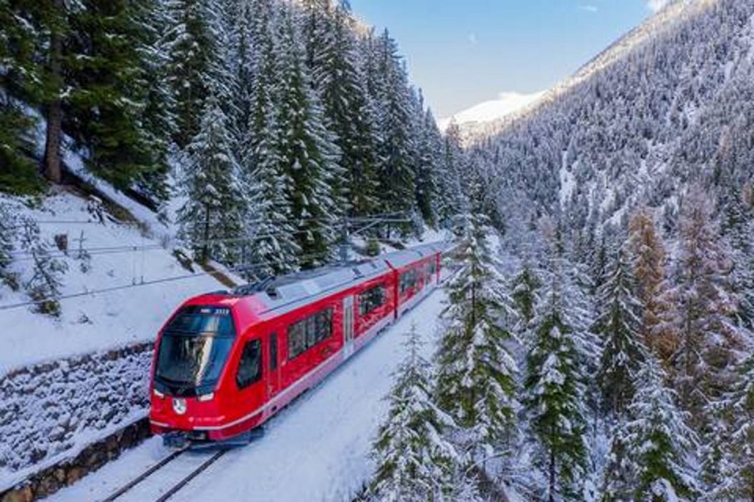 Rhaetian Railway orders 20 additional Capricorn trains