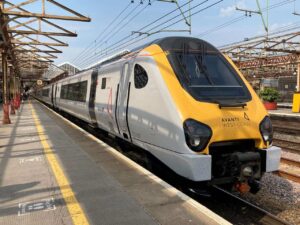 Avanti West Coast Super Voyager 221101 at Crewe