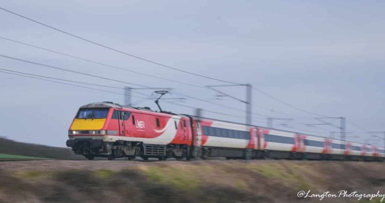 Class 91 at Frinkley Lane