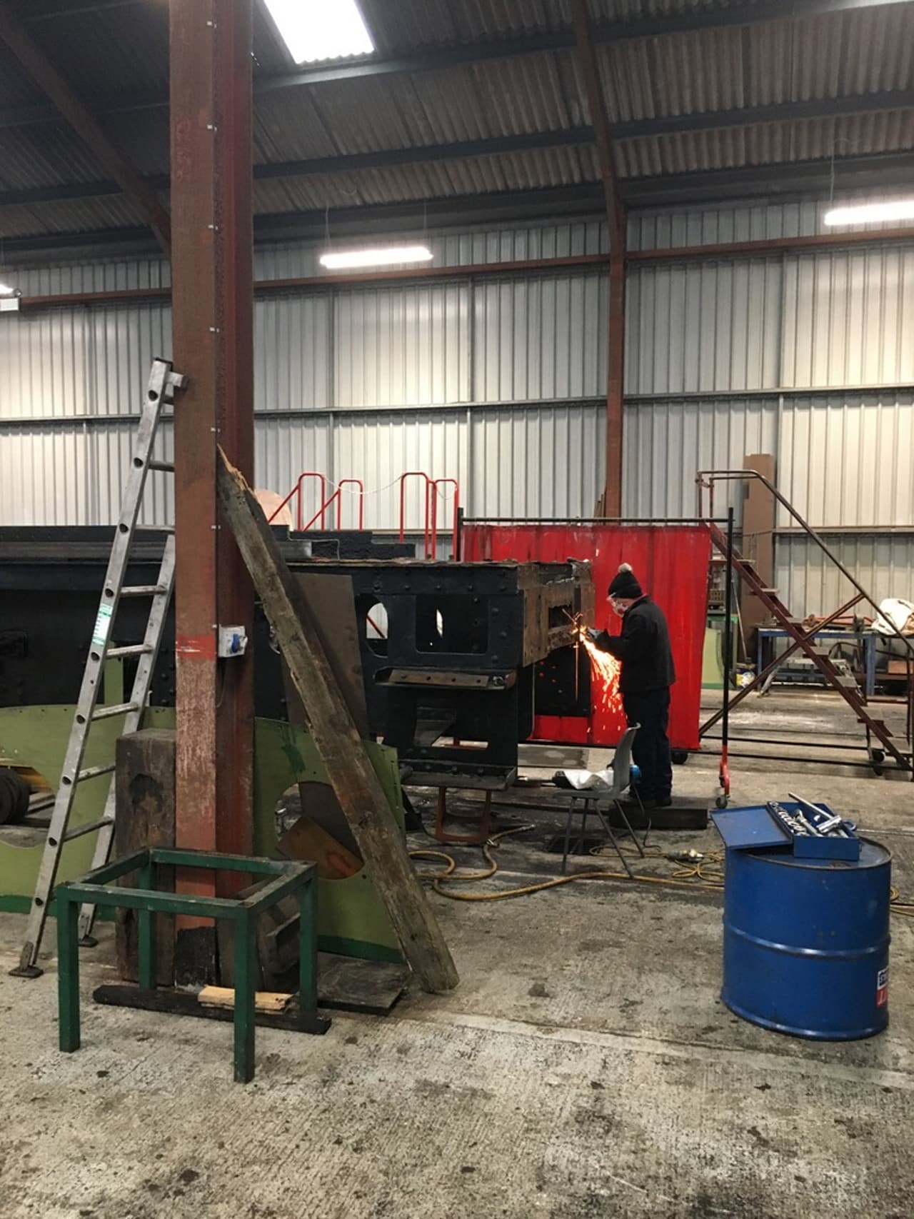 Tina removing wasted platwork from the footplate of 2874