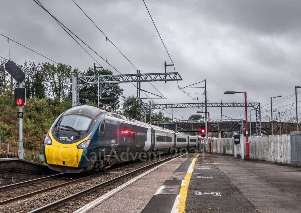 Avanti West Coast Pendolino at Oxenholme Lake District