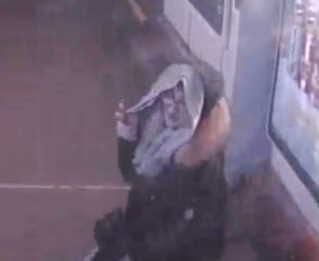 Images of robbery on board Essex train released by Police
