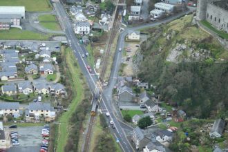 Nine year old girl from Harlech shares terrifying experience in bid to raise awareness of level crossing misuse