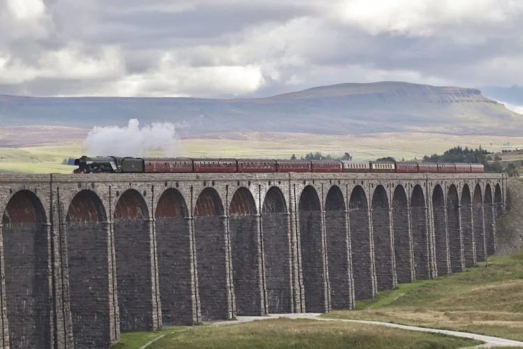 Flying Scotsman on the Ribblehead viaduct