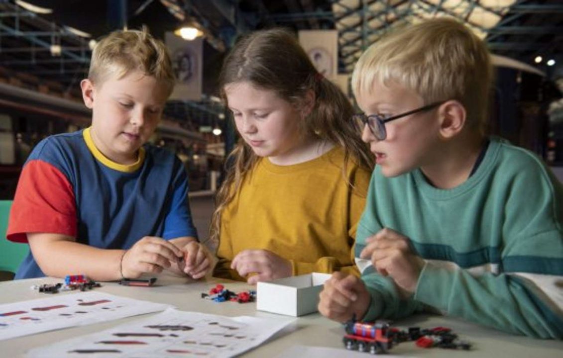 kids playing with lego