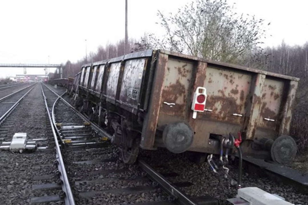 Runaway and derailment of wagons at Toton