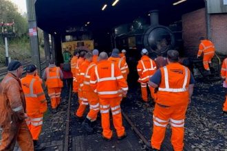 Network Rail helps Bodmin and Wenford Railway to get ready for Santa Specials