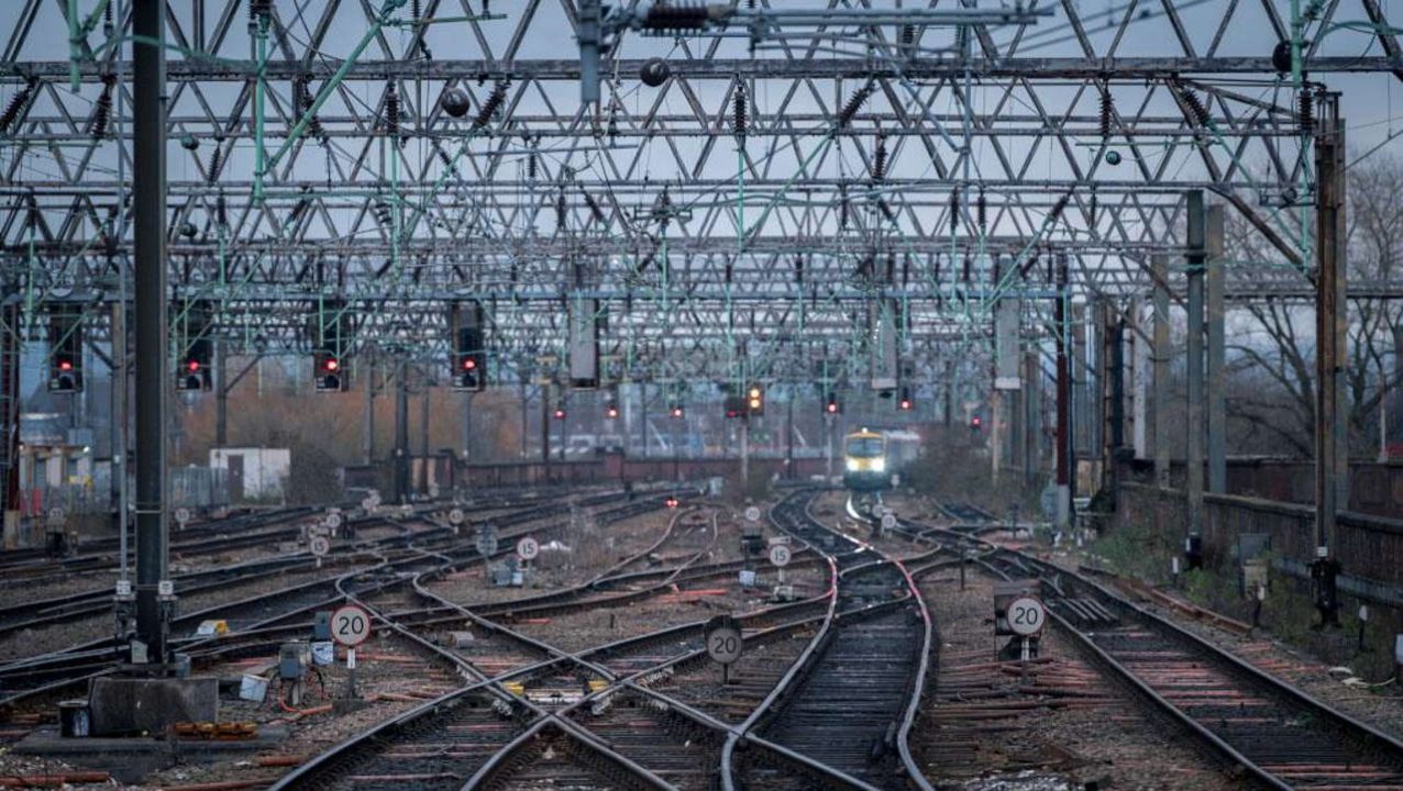 Tracks at Manchester Piccadilly railway station