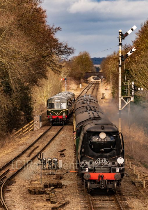 34072 257 Squadron arrives into Quorn and Woodhouse, Great Central Railway