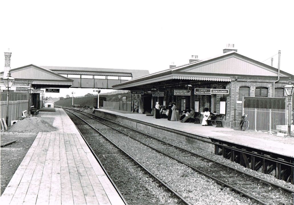 Broadway station in 1903 when it first opened this building was demolished in 1963