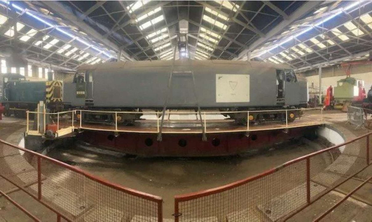 D5910 on Barrow Hill turntable.