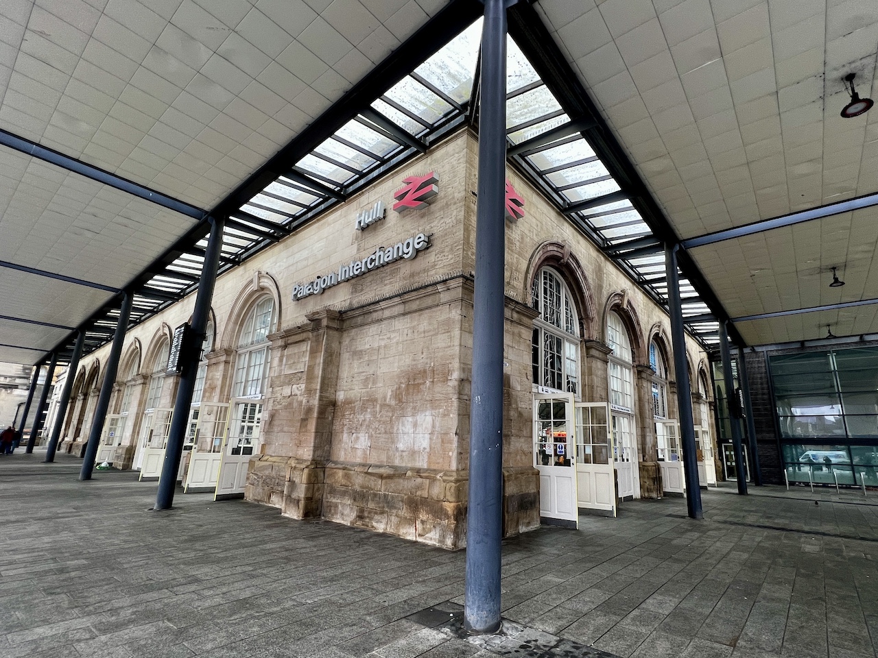 Hull Paragon station