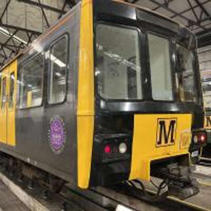 4020 metro train with Jubilee badge