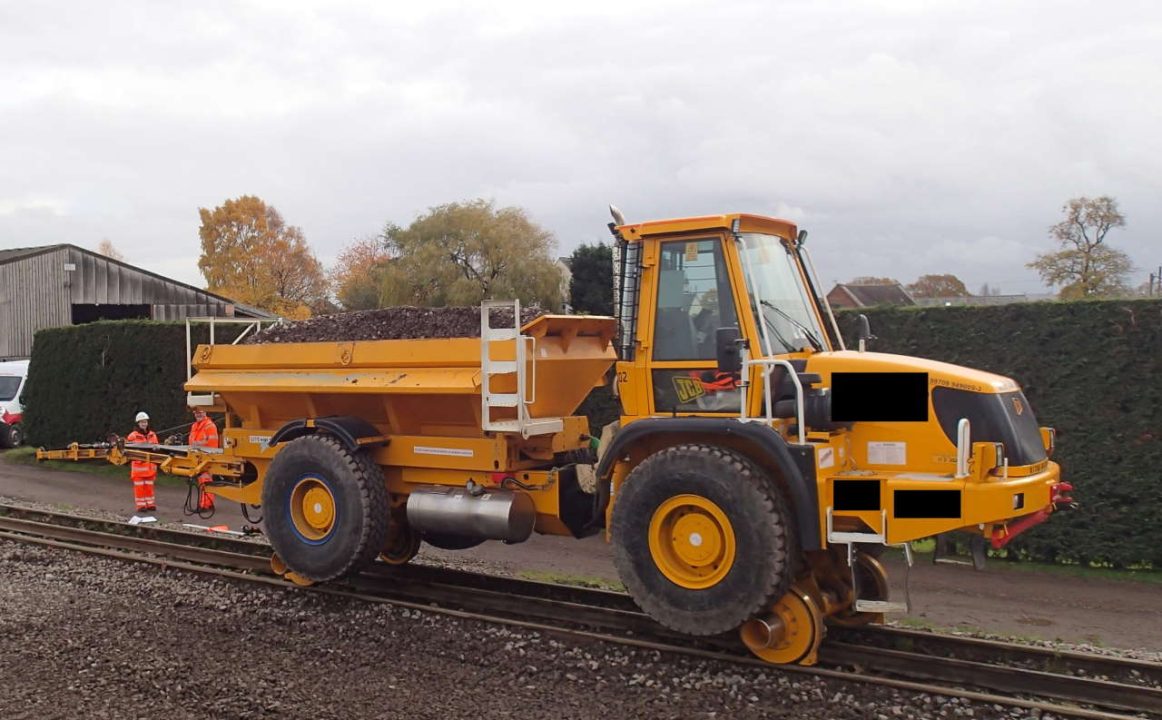 25 tonne ‘Superboss’ ballast distributor