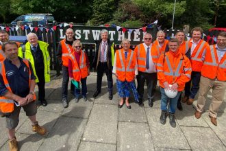 New railway footbridge for Cornish town