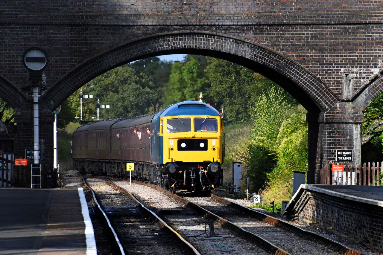 DSC_1802a 47105 approaches Toddington from Broadway 12 Oct 2021