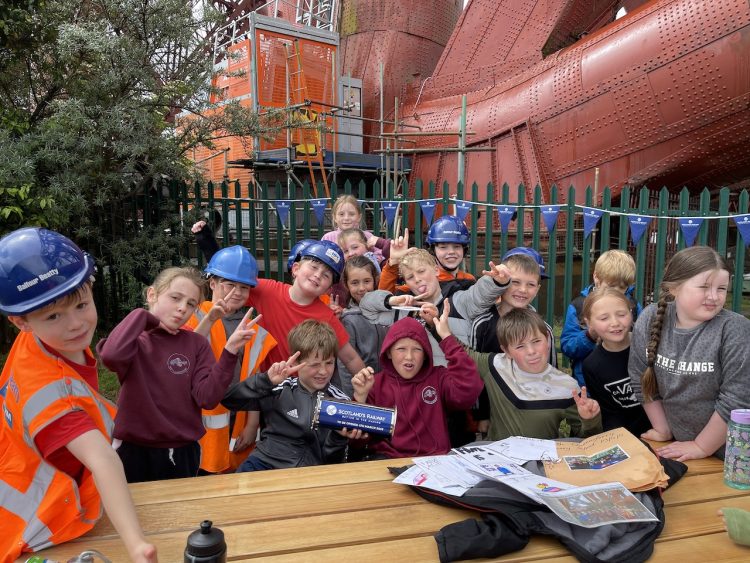 Forth Bridge welcomes back picnickers 