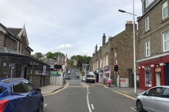 Public warned about level crossing misuse at Broughty Ferry in Scotland