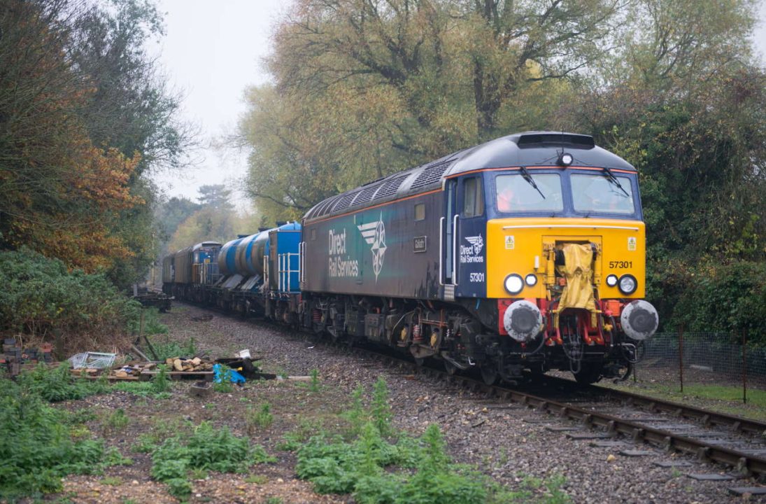 57301 approaches Wymondham Abbey