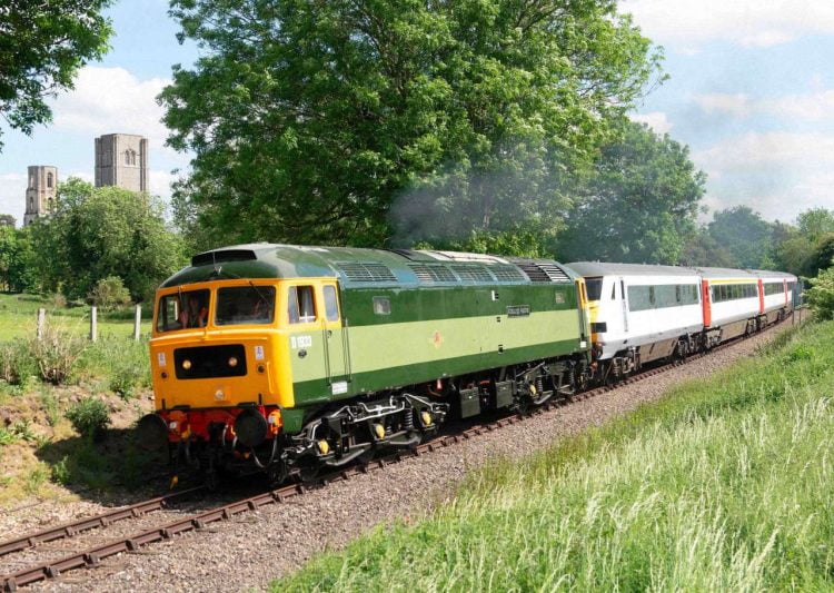 D1933 departs Wymondham Credit Ian Macdonald MNR