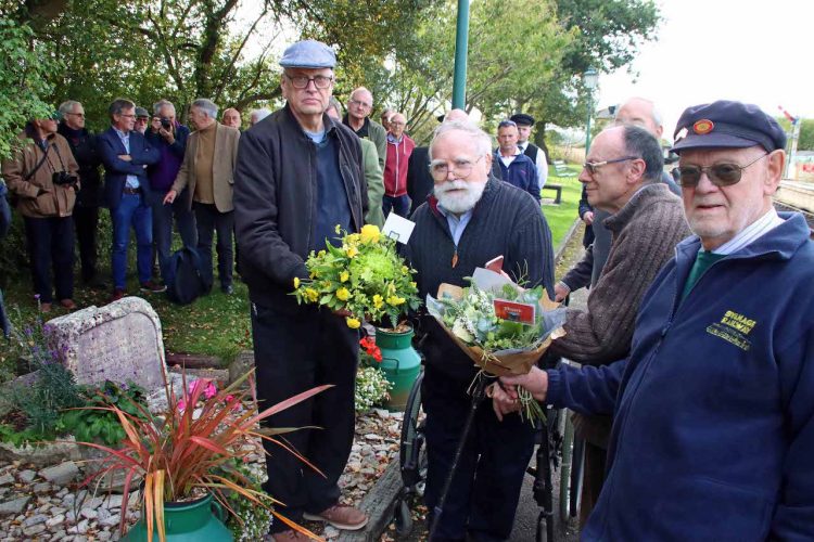 Andrew Goltz (centre) & John Sloboda (cap) SR volunteers memorial Harman's Cross Sunday 9 October 2022 