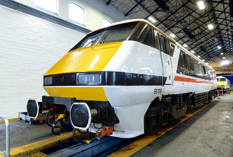 LNER 91119 InterCity Swallow locomotive