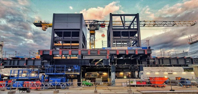 Lift shafts on Platforms 5 & 6 and airport entrance concourse deck