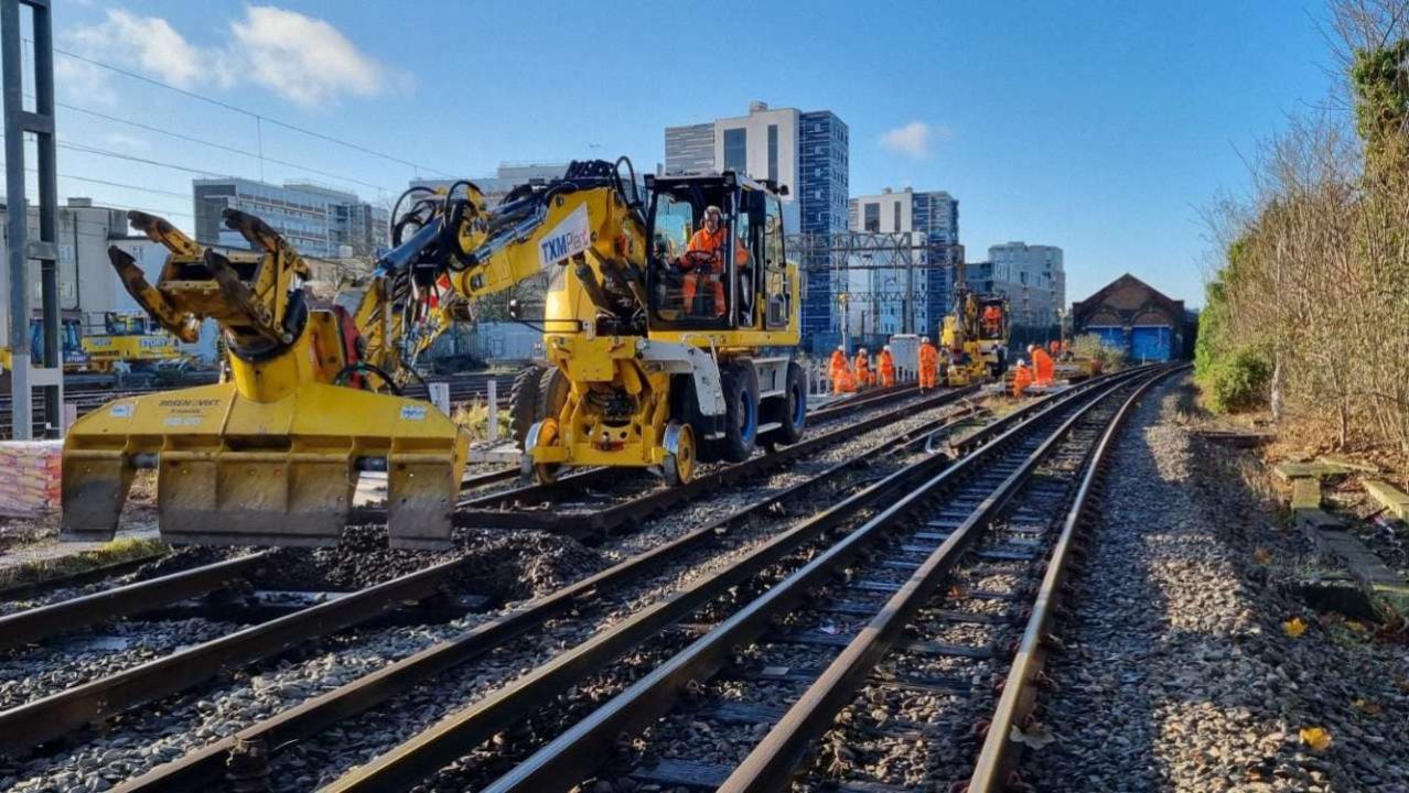 London Overground Track And Equipment Upgrades December 2022 1278x720 